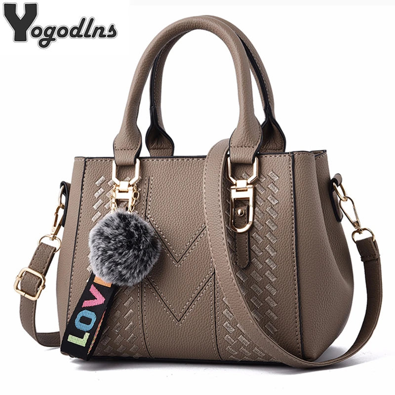 Embroidery Leather Messenger Handbag II